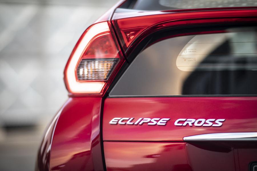 Детали экстерьера Mitsubishi Eclipse Cross 2019 года  (ZA) (фото 17 из 32)